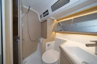 Thumbnail von Beneteau Oceanis 40.1