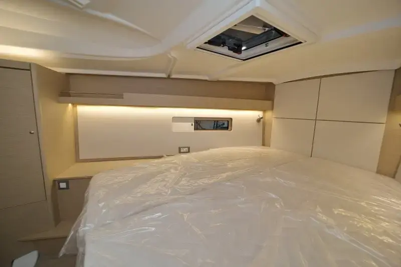 Thumbnail von Beneteau Oceanis 40.1