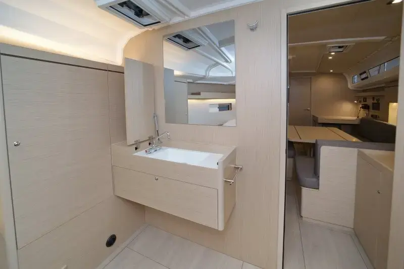 Thumbnail von Beneteau Oceanis 40.1