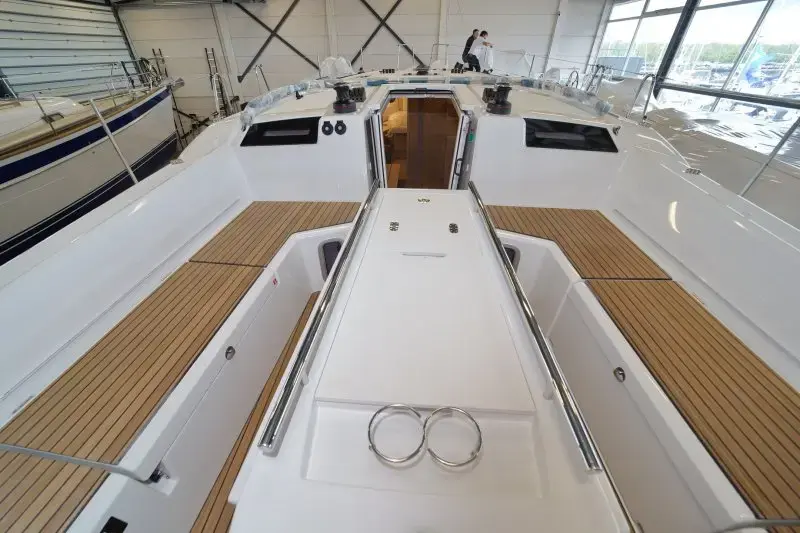 Thumbnail von Beneteau Oceanis 40.1