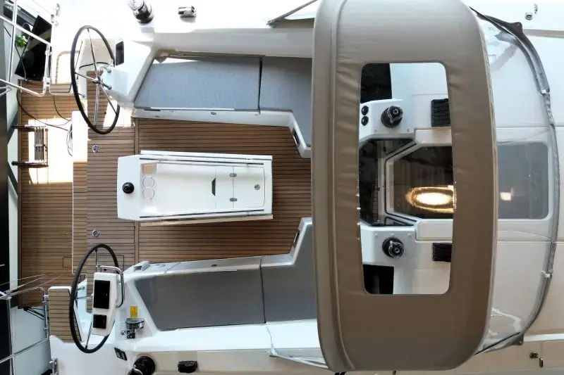 Thumbnail von Beneteau Oceanis 40.1