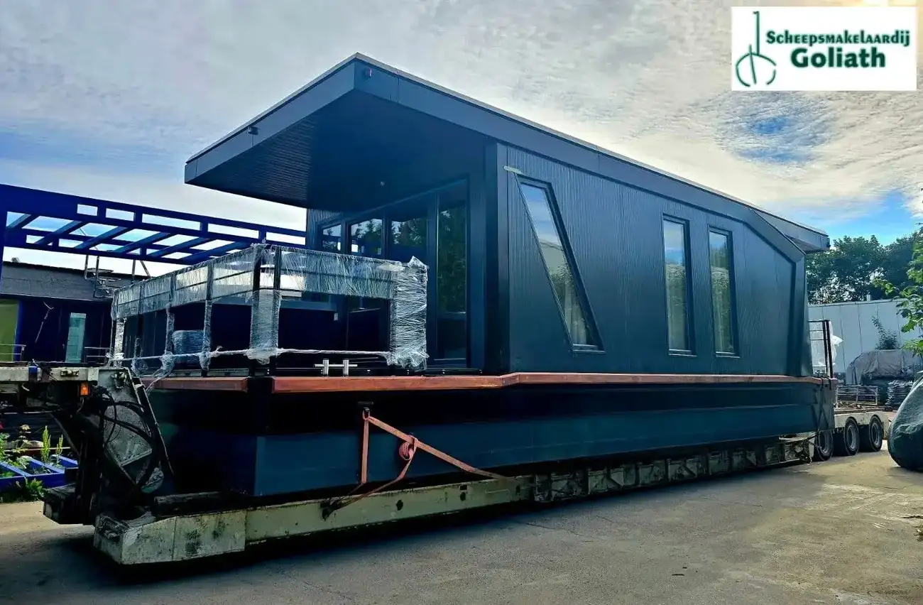 Solstar Houseboat Navigator M