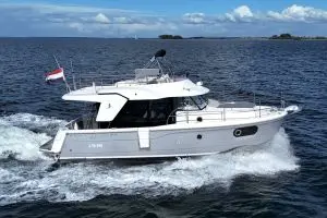Thumbnail von Beneteau Swift Trawler 30