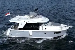 Thumbnail von Beneteau Swift Trawler 30