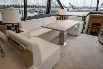 Thumbnail von Prestige 560 S