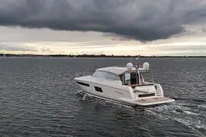 Thumbnail von Prestige 560 S