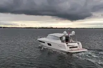 Thumbnail von Prestige 560 S