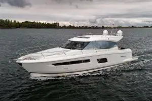 Thumbnail von Prestige 560 S