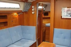 Thumbnail von Hallberg-Rassy 37