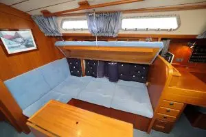 Thumbnail von Hallberg-Rassy 37