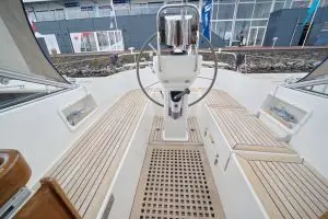 Thumbnail von Hallberg-Rassy 37