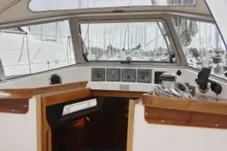 Thumbnail von Hallberg-Rassy 37