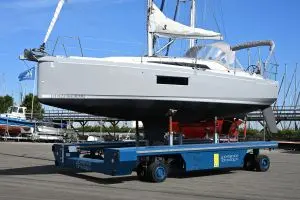 Thumbnail von Beneteau Oceanis 30.1