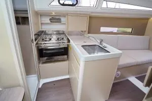 Thumbnail von Beneteau Oceanis 30.1