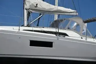 Thumbnail von Beneteau Oceanis 30.1
