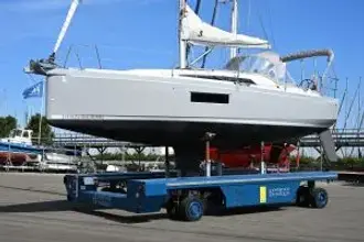 Thumbnail von Beneteau Oceanis 30.1