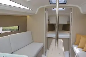 Thumbnail von Beneteau Oceanis 30.1