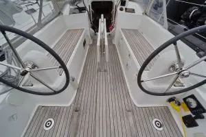 Thumbnail von Beneteau Oceanis 30.1