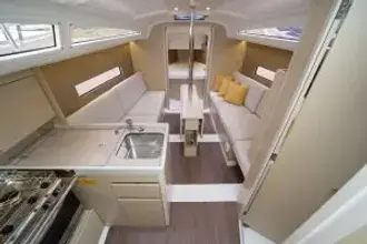 Thumbnail von Beneteau Oceanis 30.1