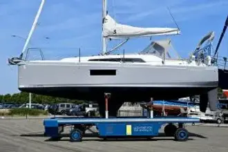 Thumbnail von Beneteau Oceanis 30.1