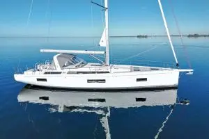 Thumbnail von Beneteau Oceanis Yacht 54
