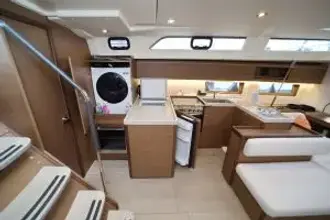 Thumbnail von Beneteau Oceanis 51.1