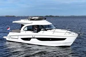 Beneteau Antares 11 Fly