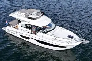 Thumbnail von Beneteau Antares 11 Fly