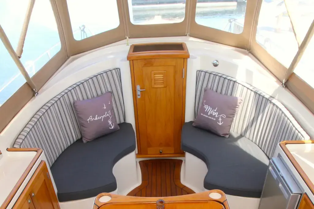 Thumbnail von Intercruiser 27 Cabin