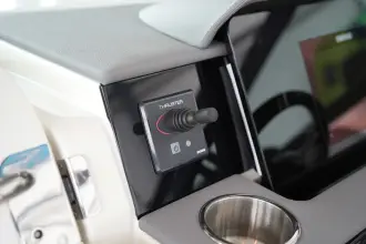 Thumbnail von Sea Ray SDX 250