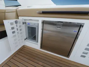 Thumbnail von Sea Ray SLX 400