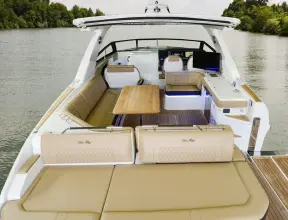 Thumbnail von Sea Ray SLX 400