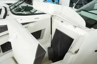 Thumbnail von Sea Ray SLX 250