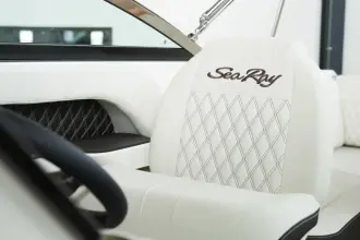 Thumbnail von Sea Ray SLX 250