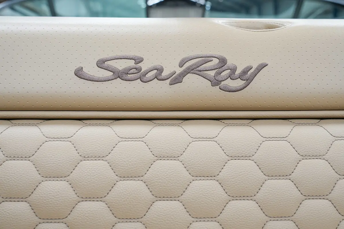 Thumbnail von Sea Ray SDX 270
