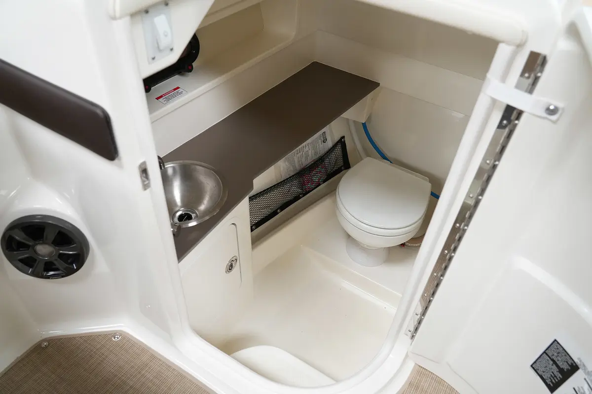 Thumbnail von Sea Ray SDX 270