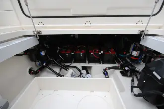 Thumbnail von Boston Whaler 330 Outrage