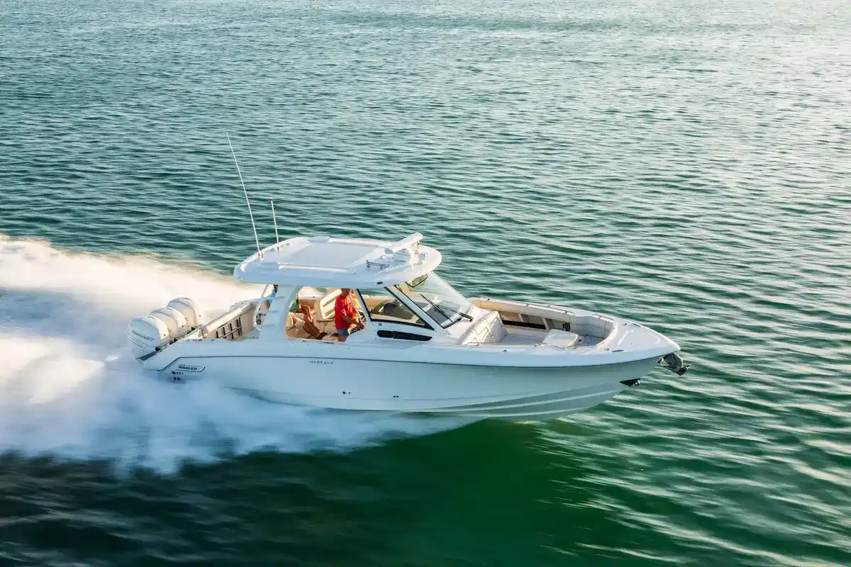 Thumbnail von Boston Whaler 350 Realm