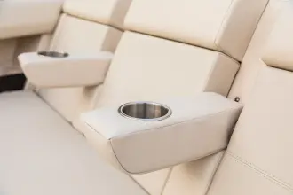 Thumbnail von Boston Whaler 350 Realm