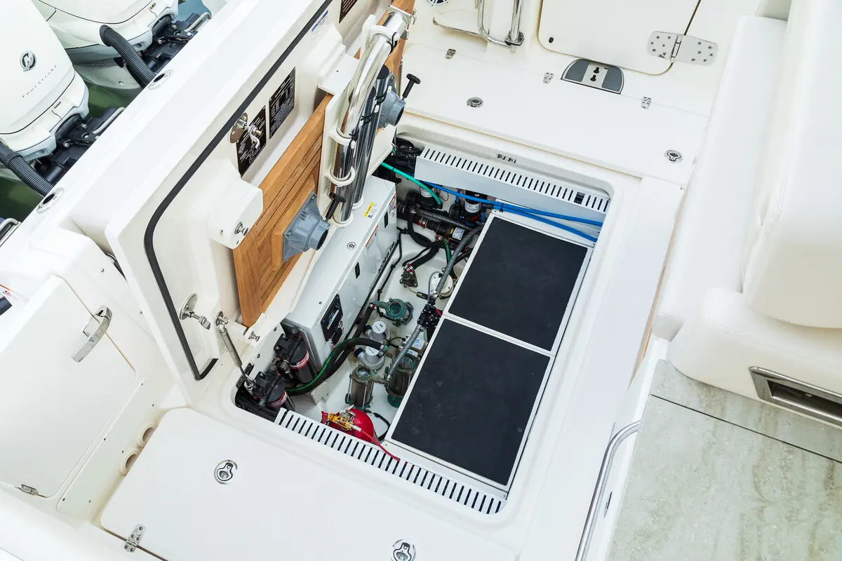 Thumbnail von Boston Whaler 350 Realm