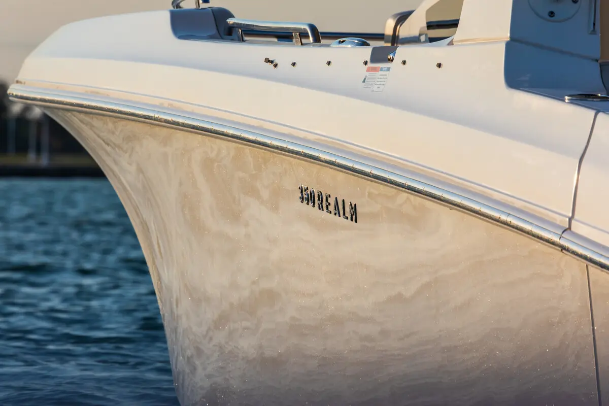 Thumbnail von Boston Whaler 350 Realm