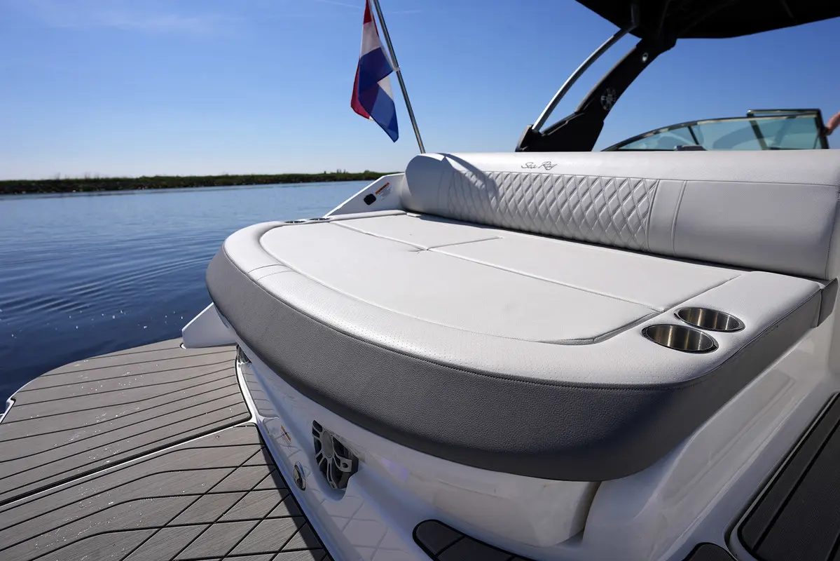 Thumbnail von Sea Ray SLX 280