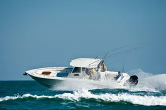 Thumbnail von Boston Whaler 380 Outrage