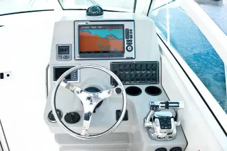 Thumbnail von Boston Whaler 285 Conquest Pilothouse Boston Whaler 285 Conquest