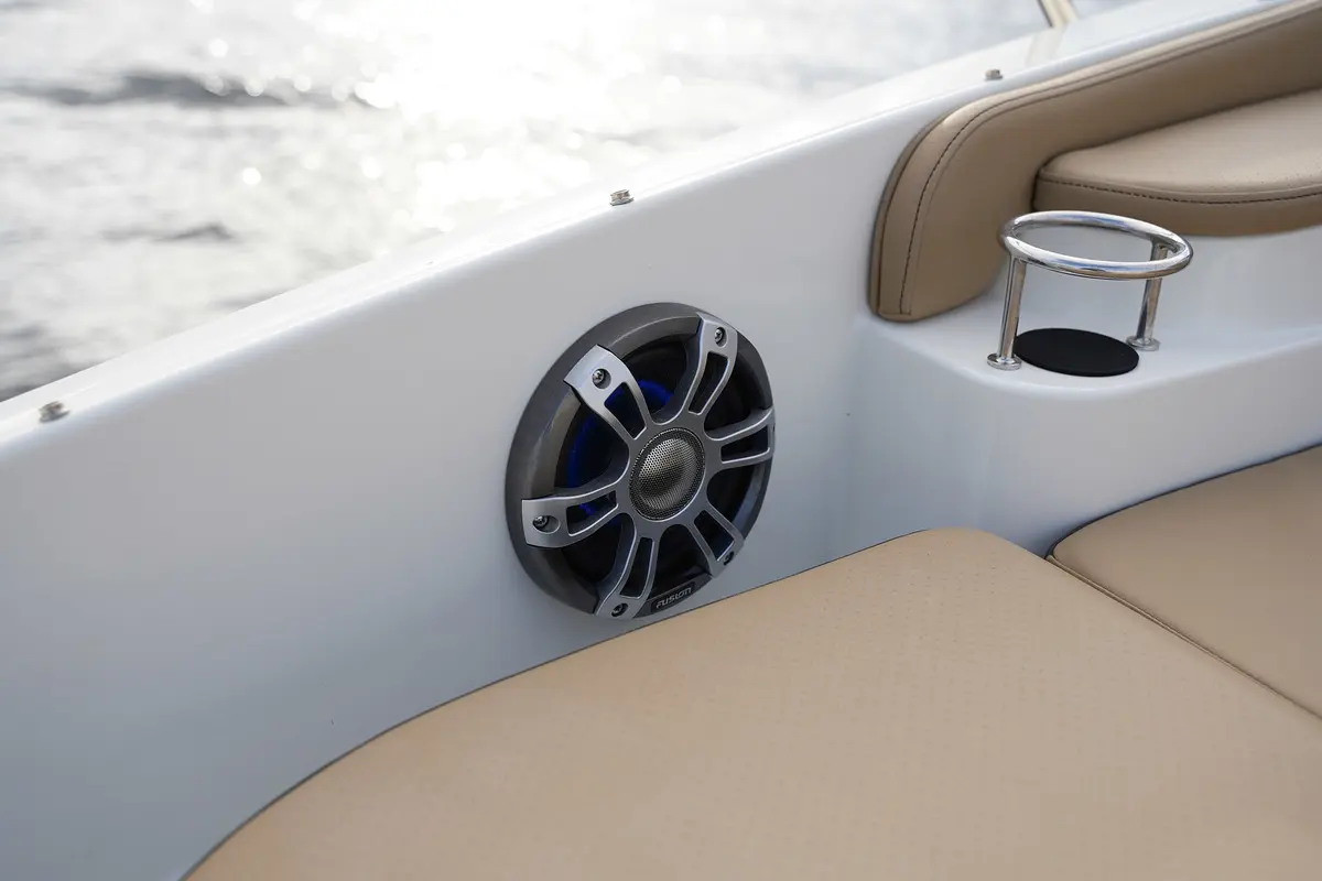 Thumbnail von Sea Ray Sundancer 320