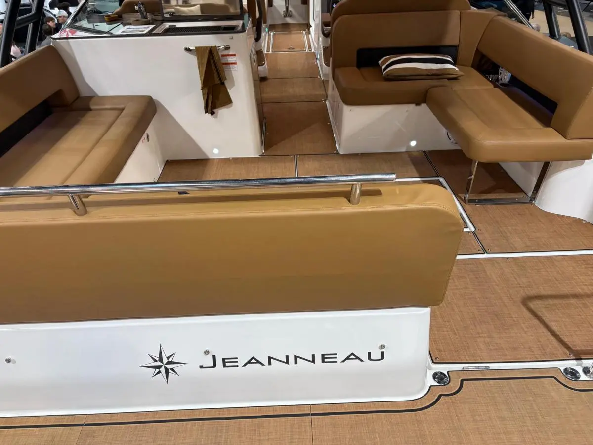 Thumbnail von Jeanneau TH33 Twin-Hull