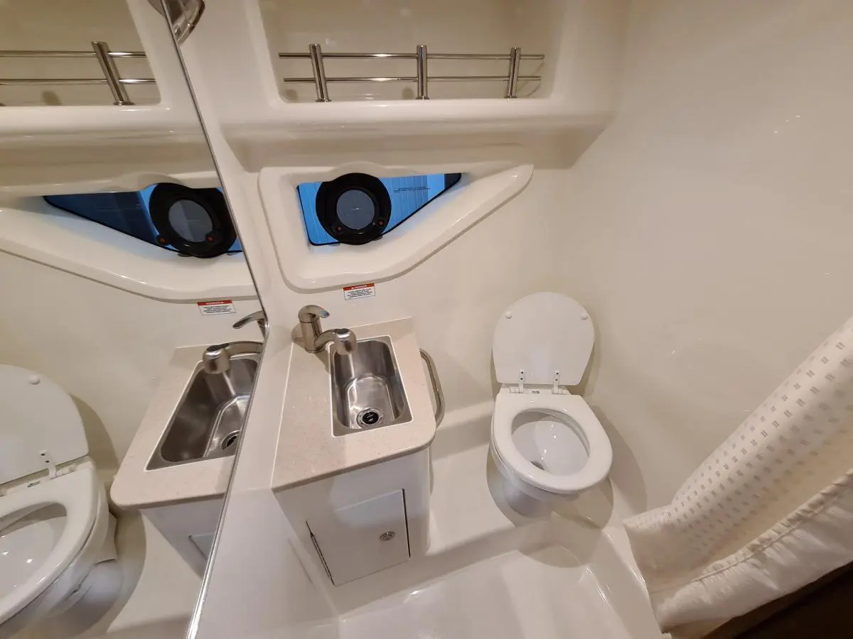 Thumbnail von Sea Ray Sundancer 265