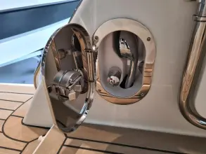 Thumbnail von Sea Ray Sundancer 265