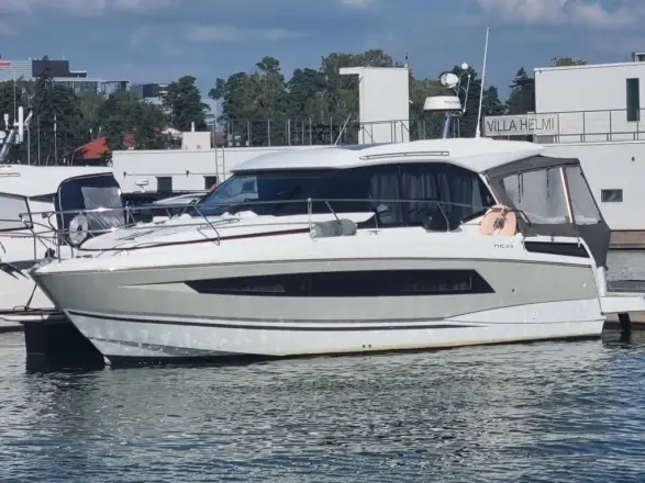 Jeanneau NC 33