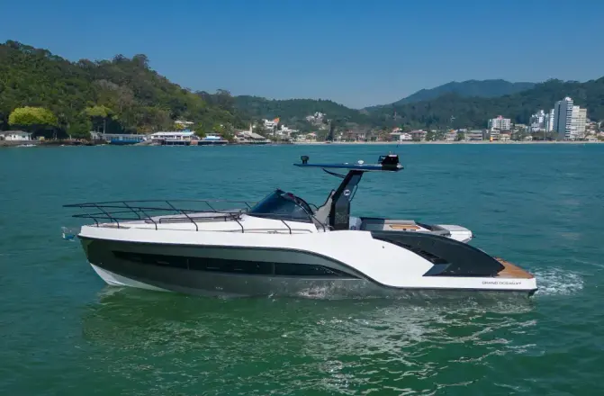 Grand Ocean 37